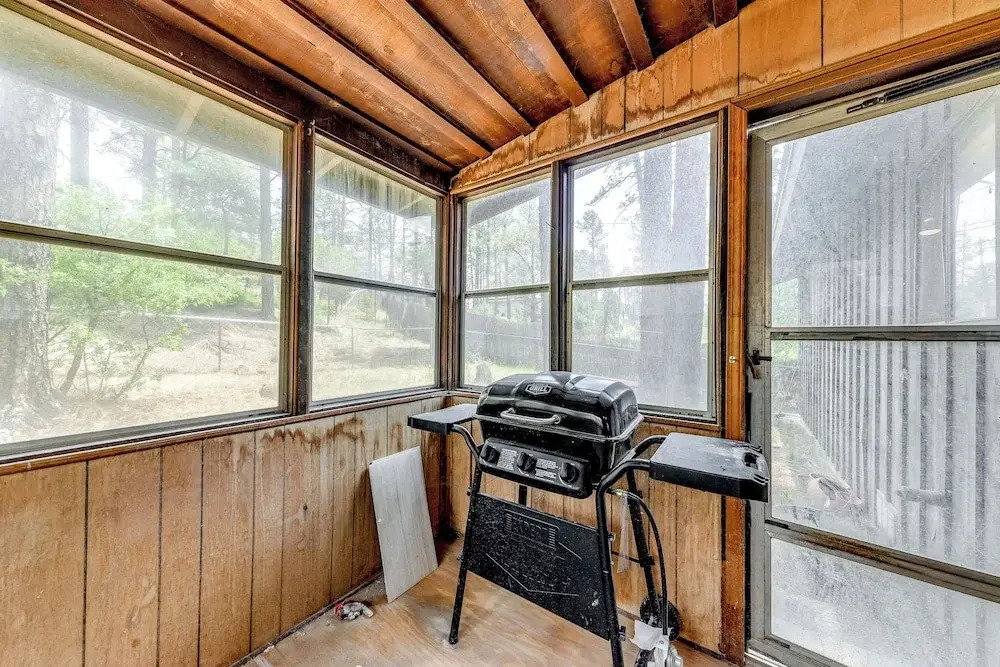 Serene Ruidoso Cabin w/ Fenced Yard Near Downtown!