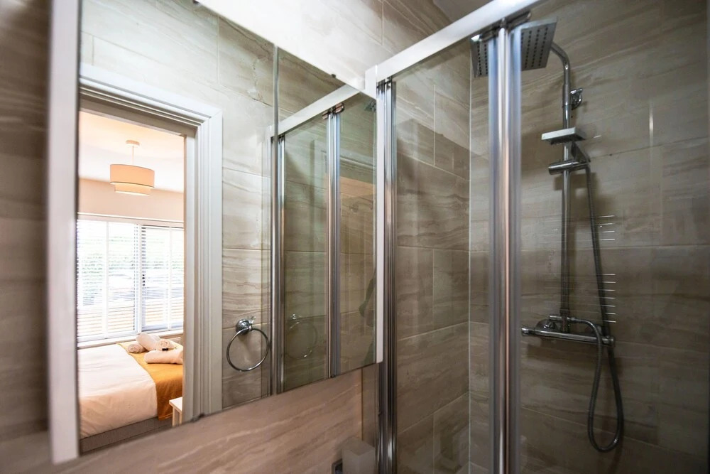 Emerald Court Executive Watford Central Apartment