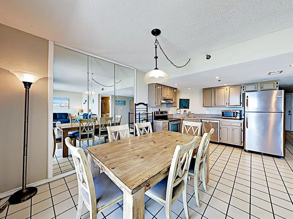 Gulf-Front Unit 702 - 2 Br Condo