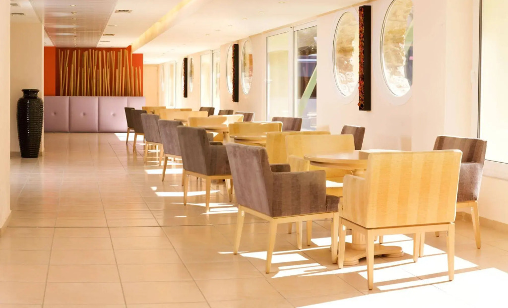 Ariti Grand Hotel