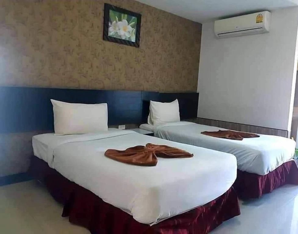 Grand Pruksa Siri Apartment