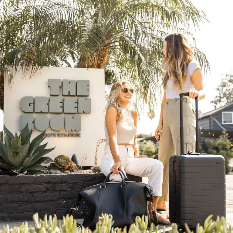 The Green Room Hotel