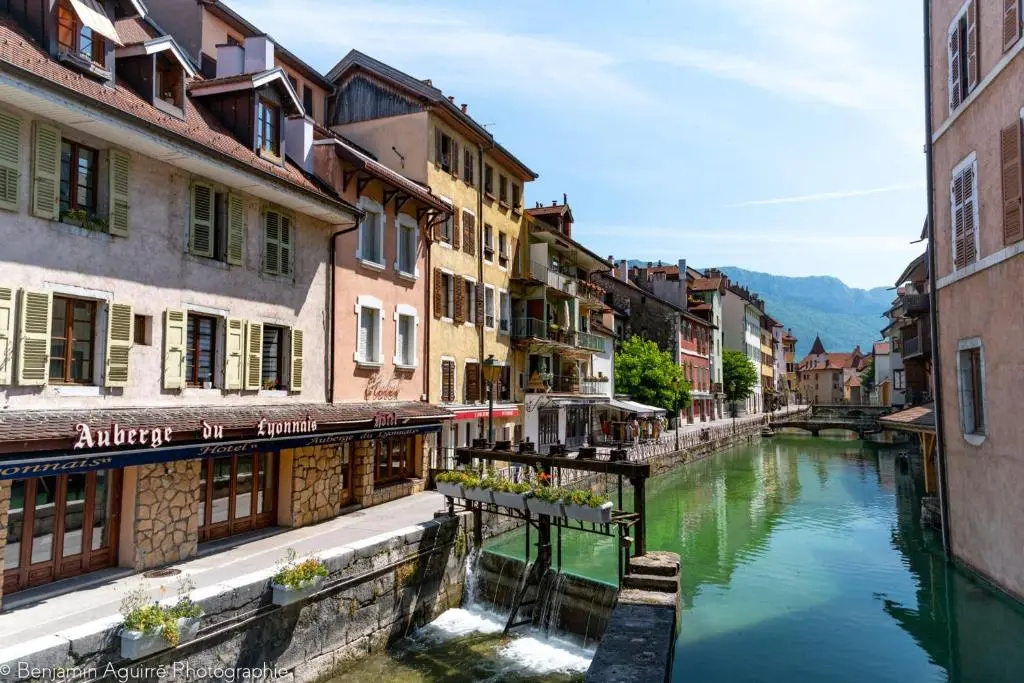 Beautiful appartment in the Vieille Ville d'Annecy at 200m from the lake
