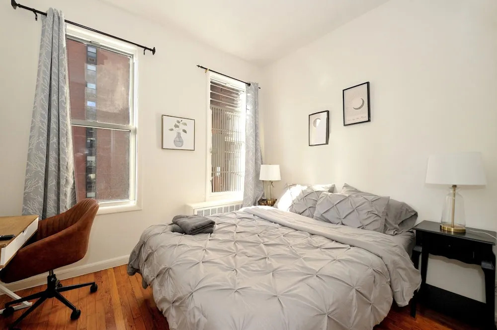 Spacious 2BR on the Upper East Side Steps From Central Park
