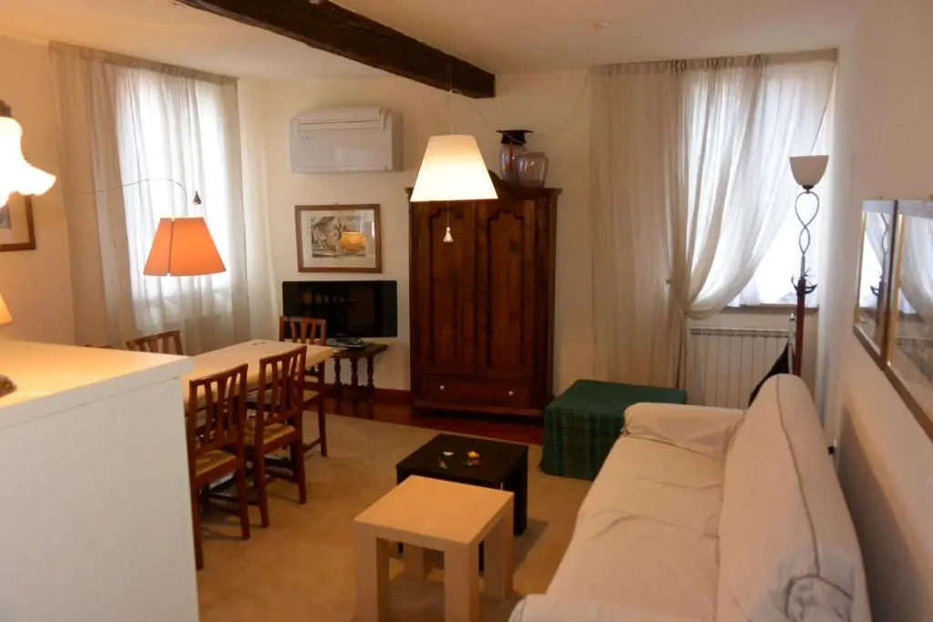 santamaria apartment