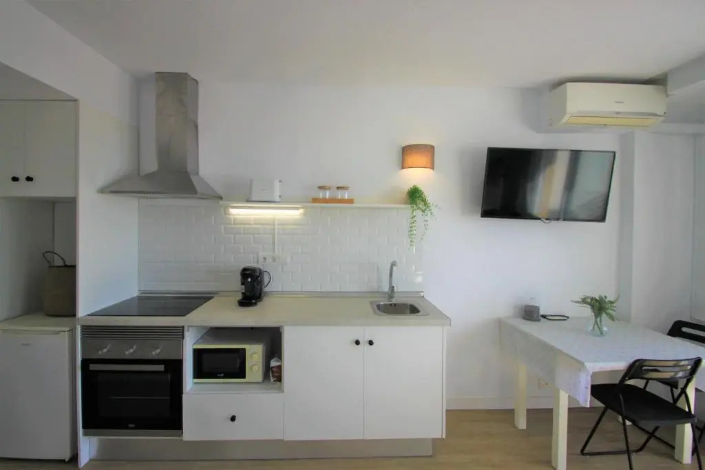 Estudio CasaTuris en planta 18 en pleno centro de Alicante A106