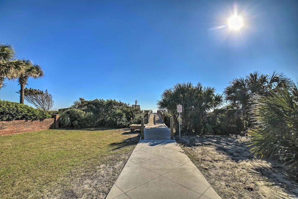 Magnolia Pointe Three-bedroom Apartment 101-4811