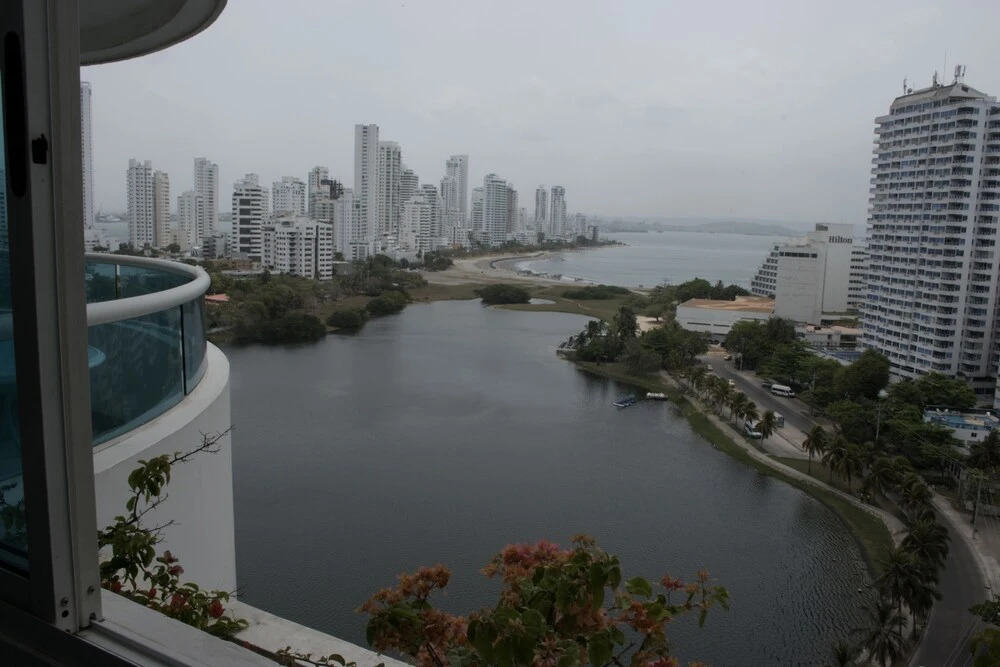 Apartment in Cartagena Ocean Front 2tl14 With Air Conditioning and Wifi