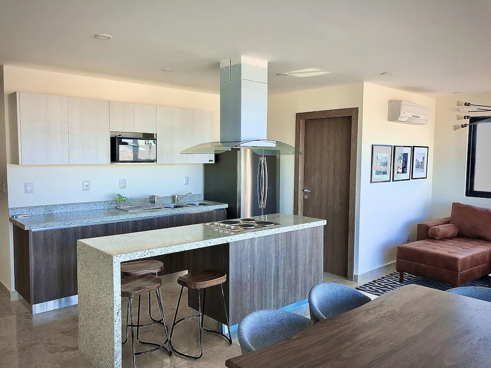 Central 102 Apartments