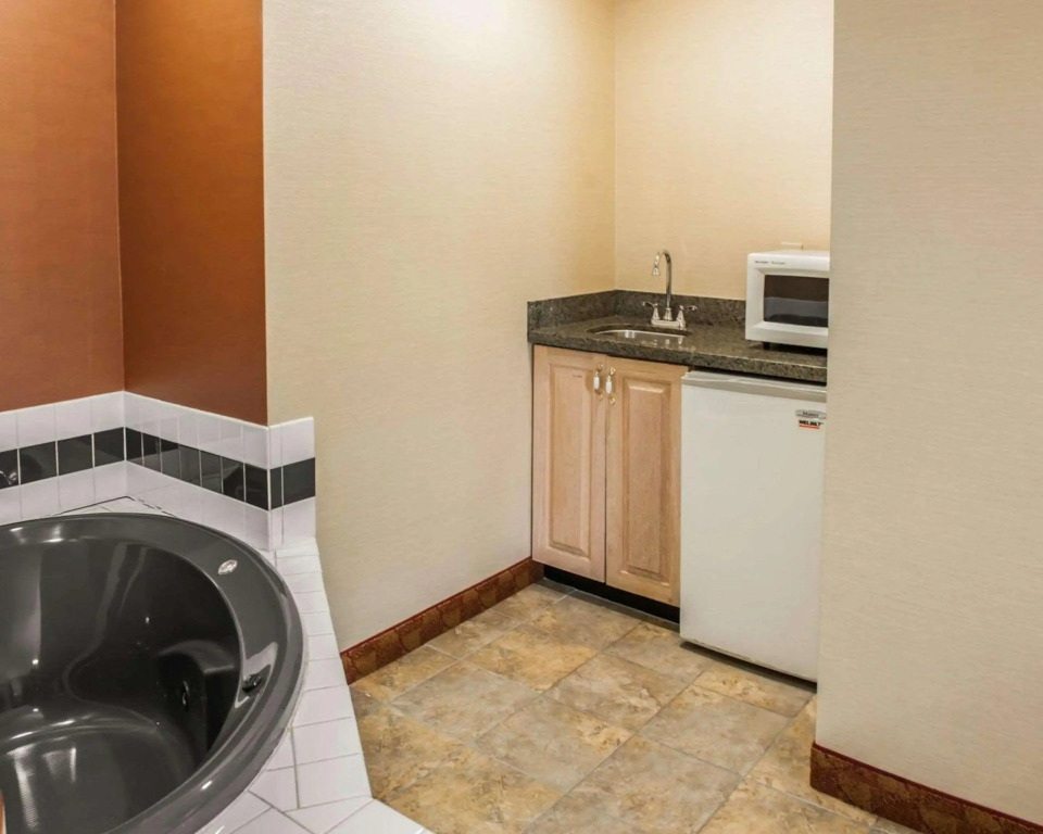 Quality Inn Franklin I-65