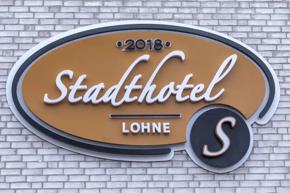 Stadthotel Lohne, Self Check-in & entspannt im Café frühstücken