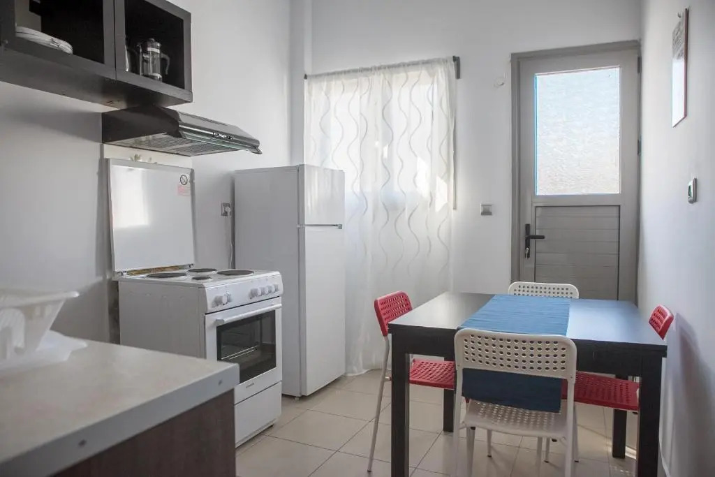 Lak Peristeri Homes 50m from metro station