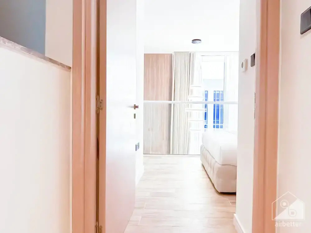 Luxury 1-br Villa in Rukan: Dubai Skyline Views!