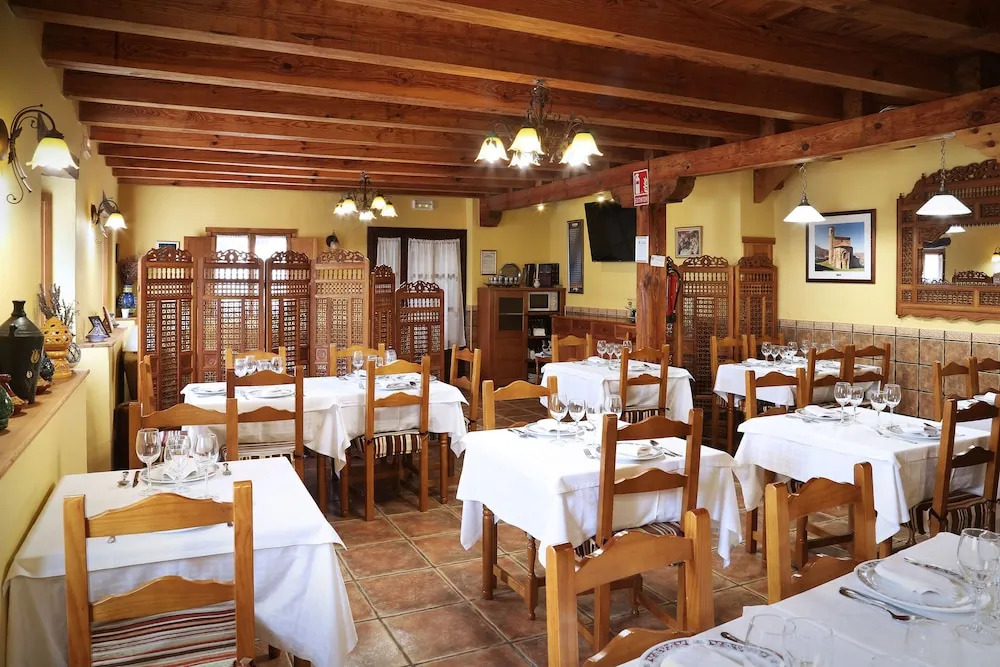 Apartamentos Turísticos La Puebla
