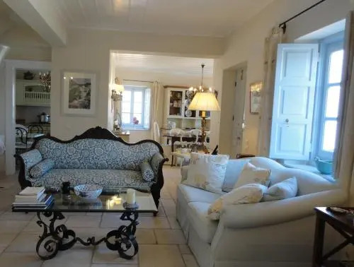 House Aquata