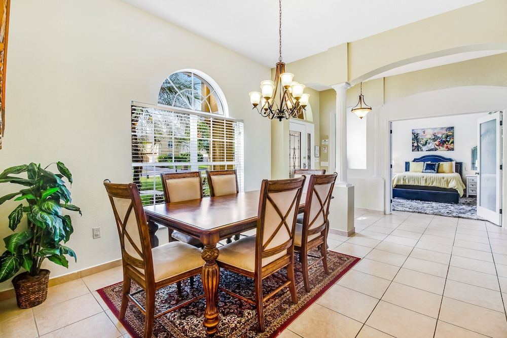 Dog-friendly Home w/ Private Pool, High-speed Wifi, and Central AC