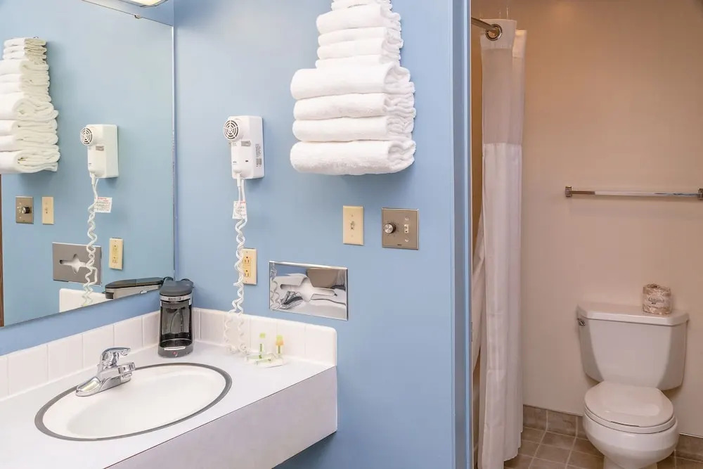 Country Village Motel