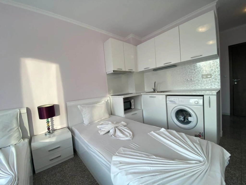 Private Cozy Studio Admiral Plaza C43