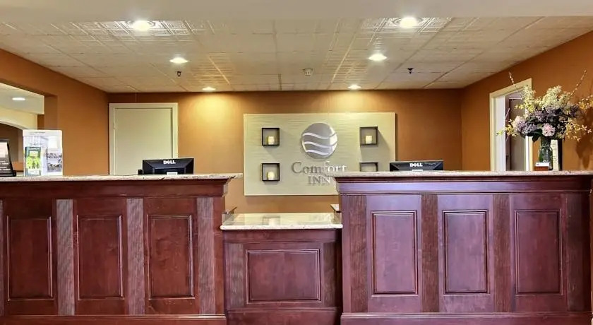 Comfort Inn West
