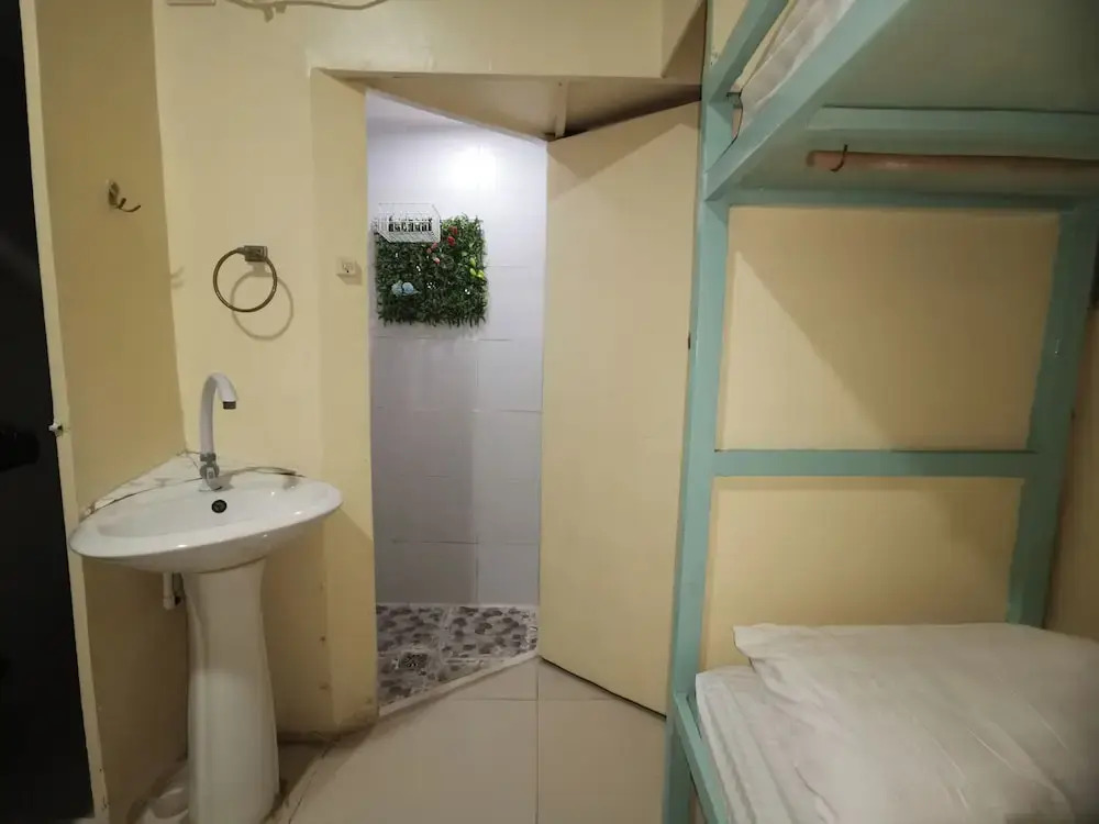 Resorts Side Hostel near Shangrila