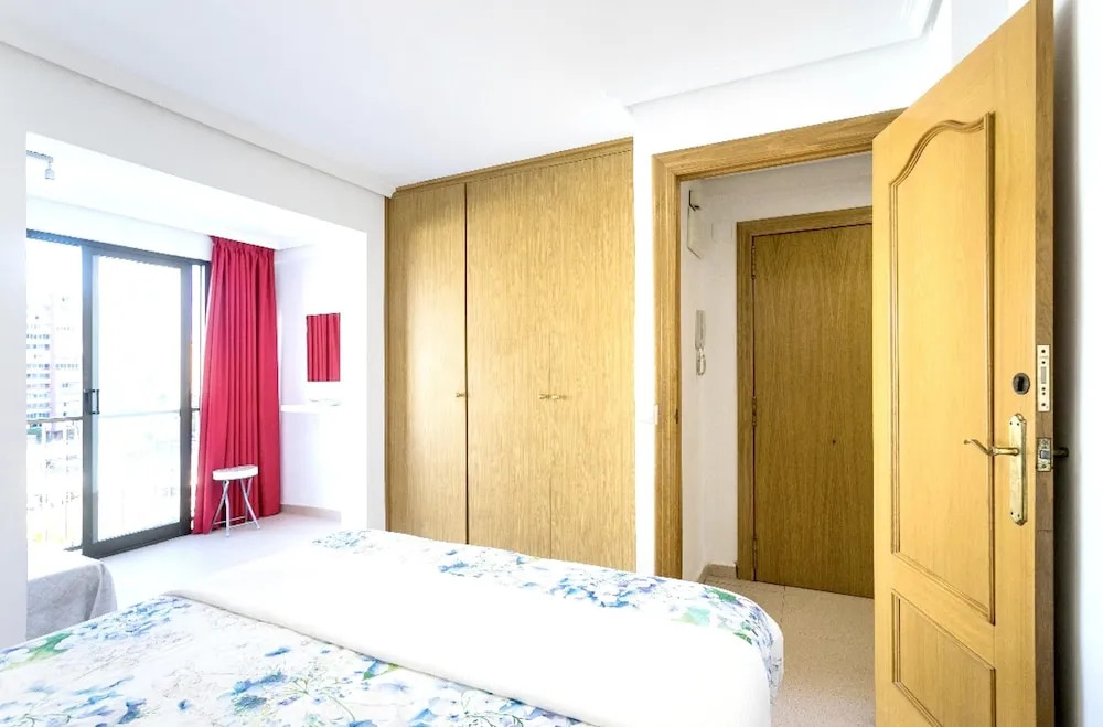 Apartment with 2 Bedrooms in Benidorm, with Wonderful City View, Shared Pool, Balcony - 350 M From the Beach
