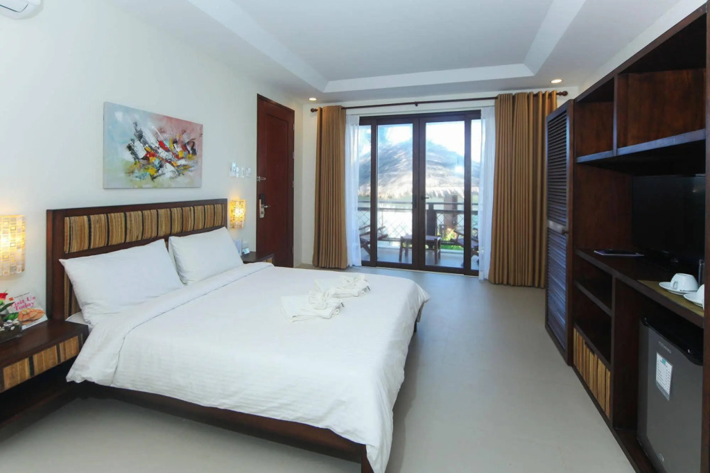 Rieseling Boracay Beach Resort