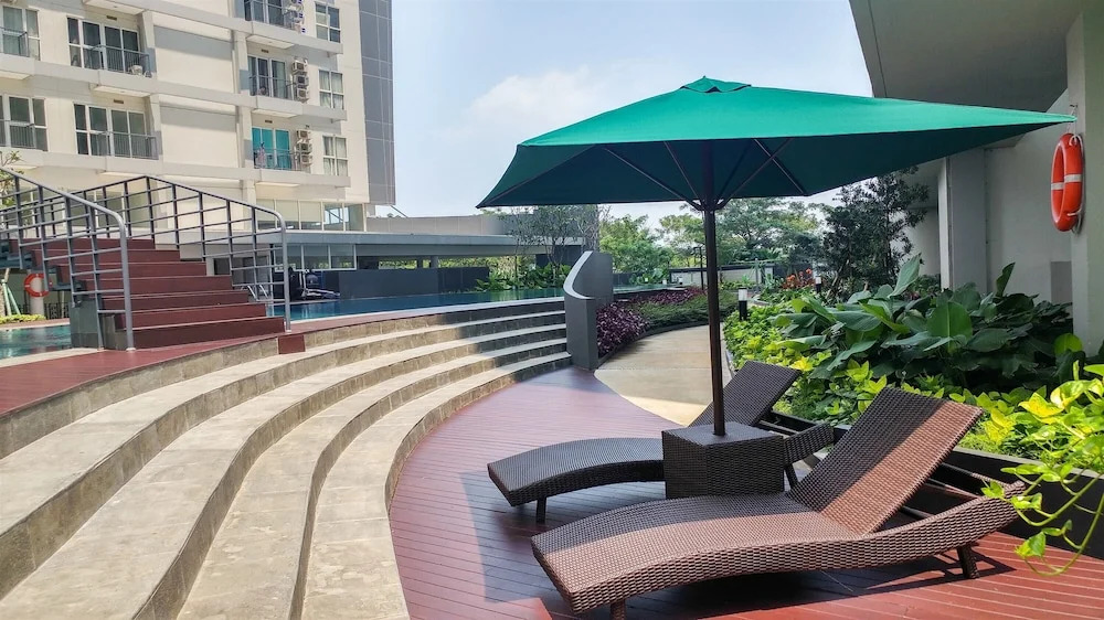 Nice and Prime Location 1BR Casa De Parco Apartment