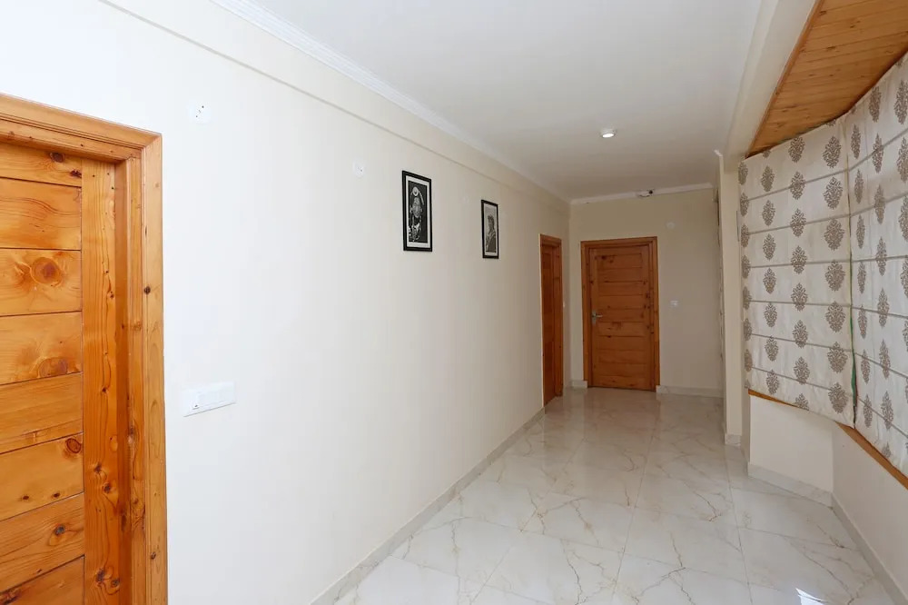 OYO 8648 Kyipo Khang Cottage BnB