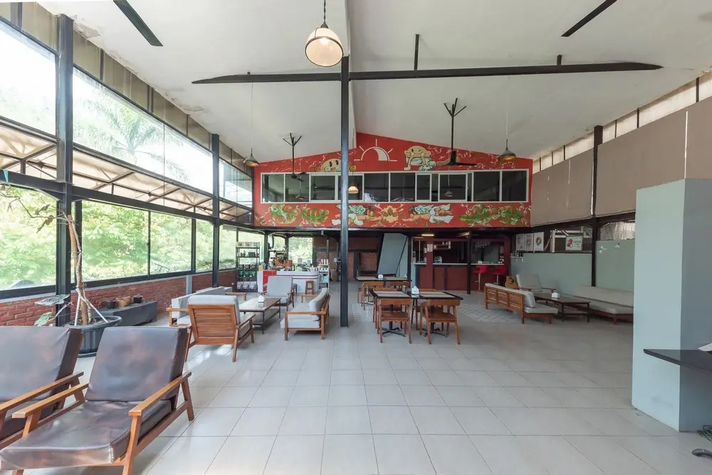 Sans Hotel Skyland Pasteur Bandung