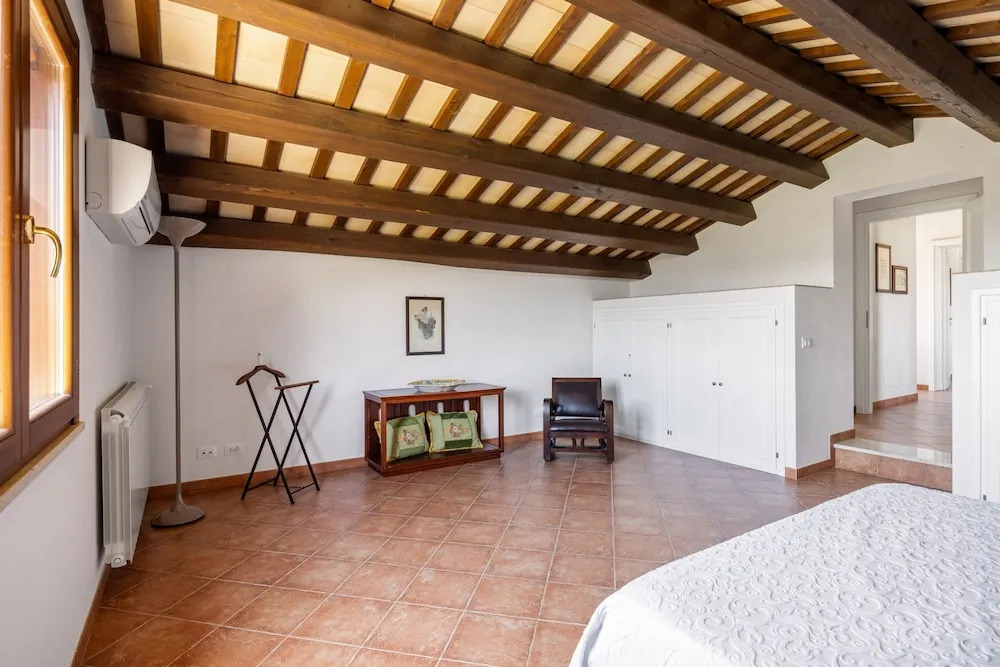Villa sui Colli Ericini con Piscina by Wonderful Italy