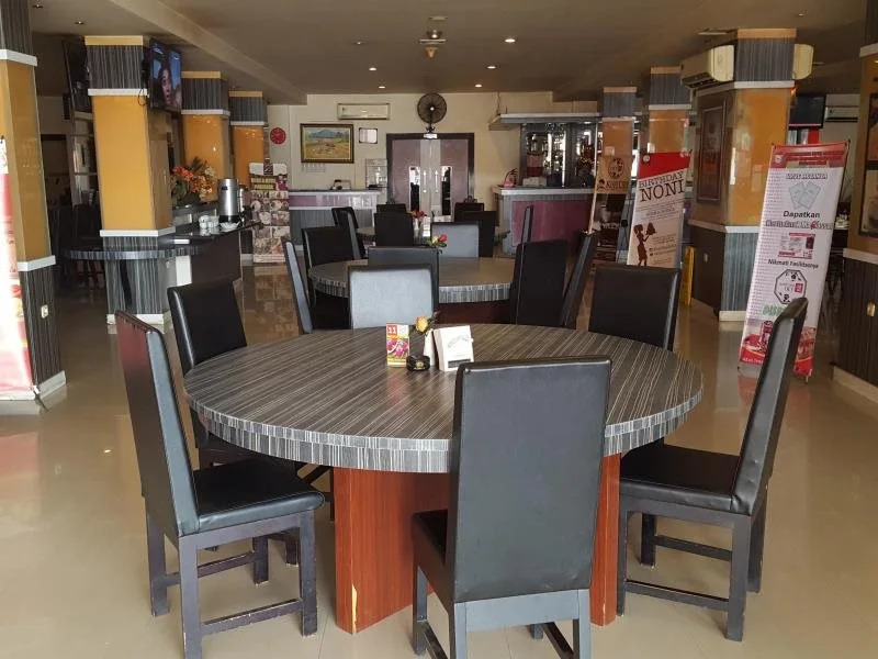 Urbanview Hotel Sayang Makassar by RedDoorz