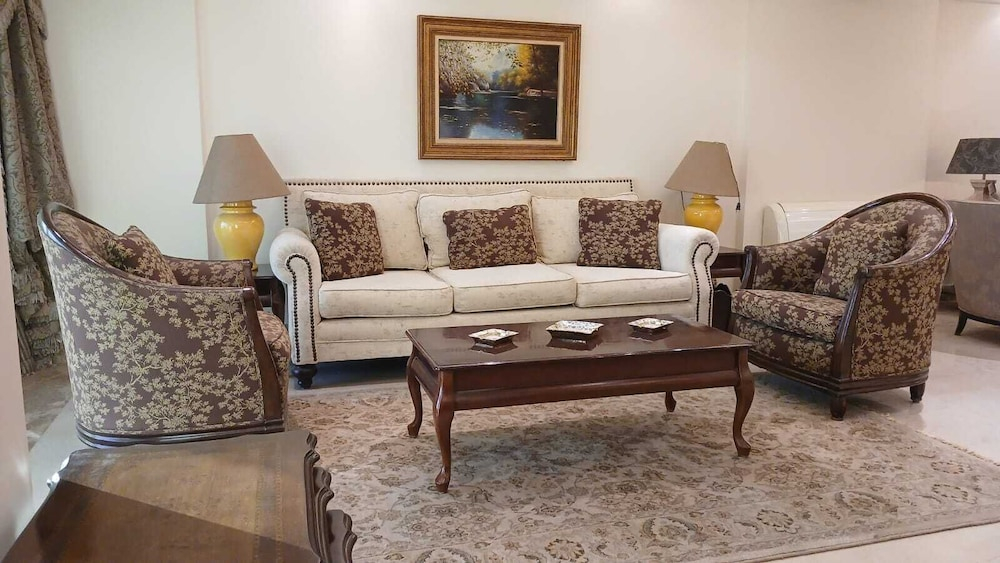 The Nile View 4BDR Apartment