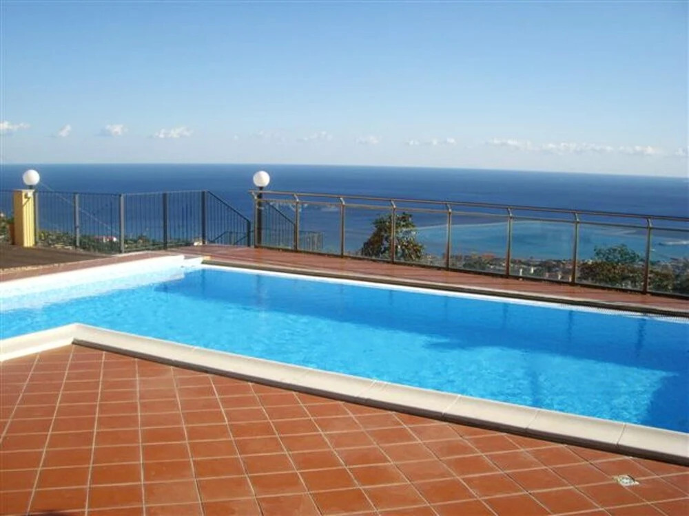 Apartment With 2 Bedrooms in Pietra Ligure, With Wonderful sea View, Shared Pool, Enclosed Garden Near the Beach