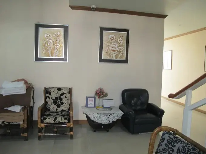 Rouge Service Apartments, Soi Buakhao