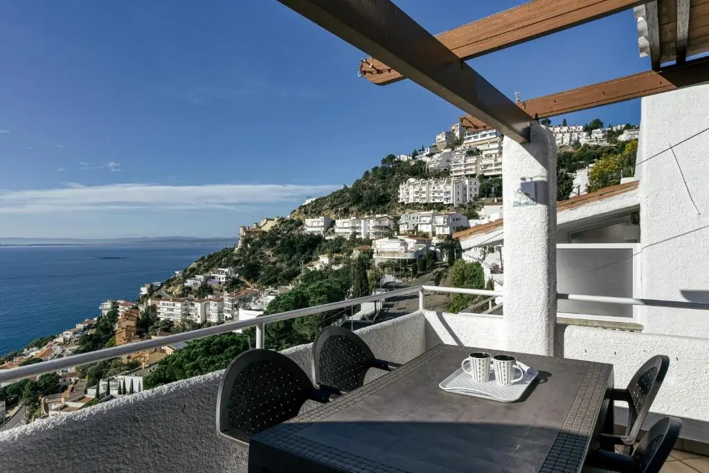 Roses House to the Sea Villa 29
