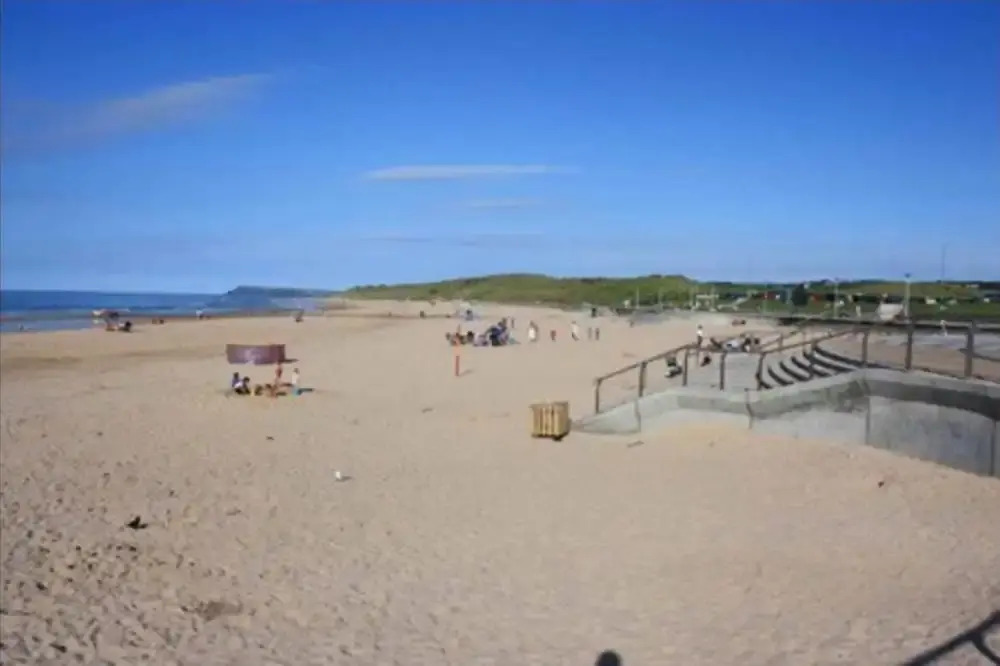 Portrush - 3 Bed - 2 Bath - Parking - Pet Friendly
