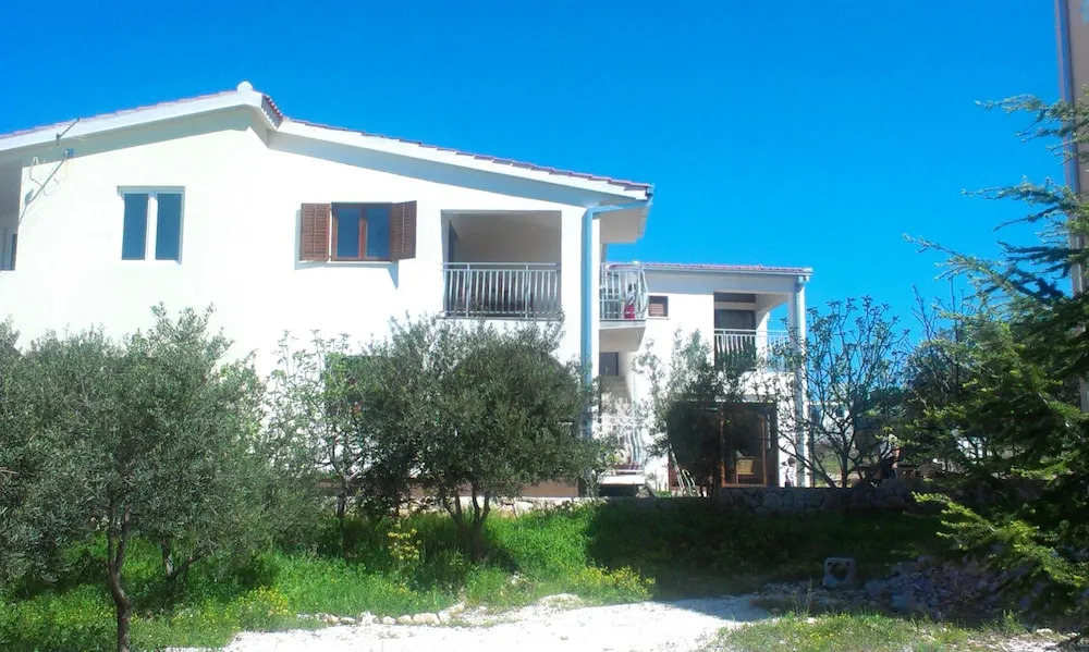 Apartments Villa Flora