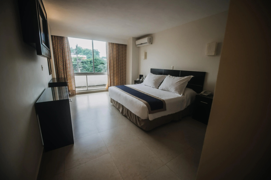 May Palace Hotel
