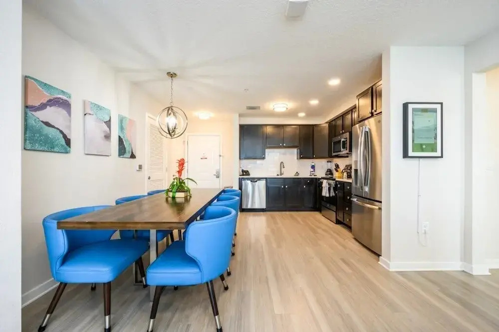 New Modern Vista Cay Reserve Condo - 6003