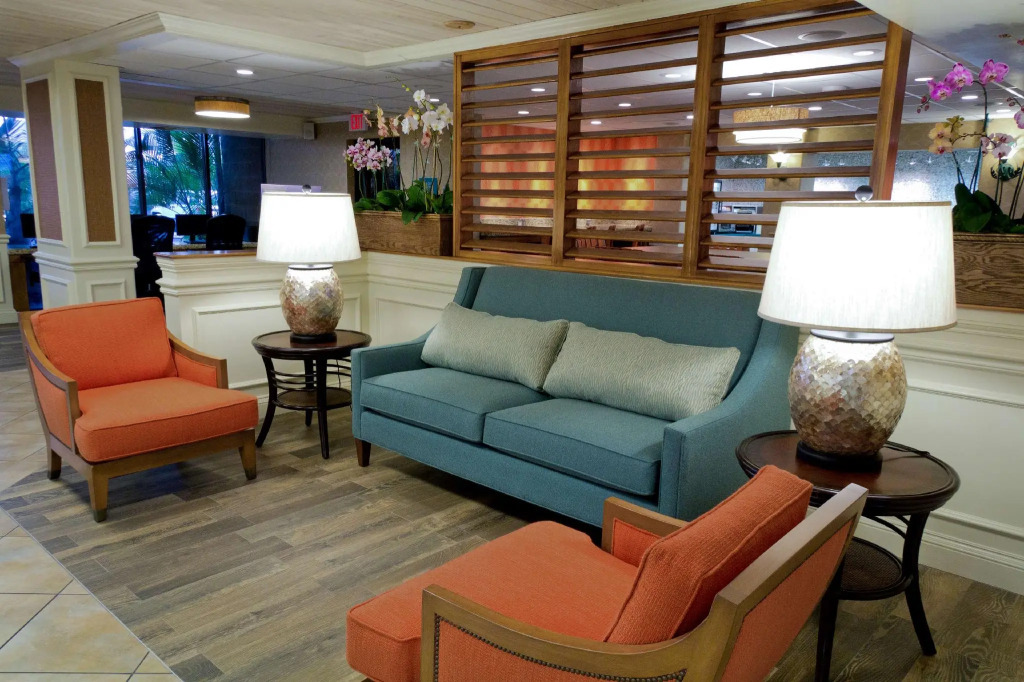 Spark by Hilton Sarasota Siesta Key Gateway