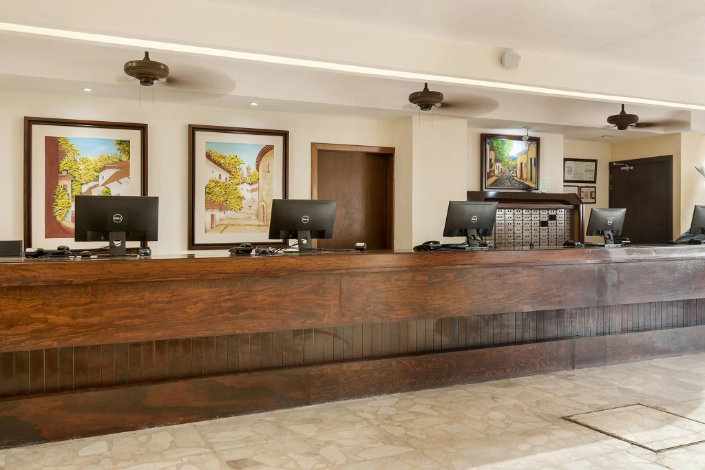 Tropicana Hotel Puerto Vallarta