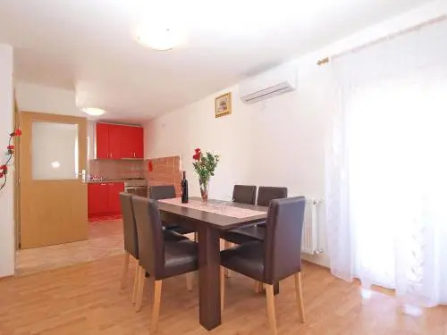 Apartments Mala Vala 1332