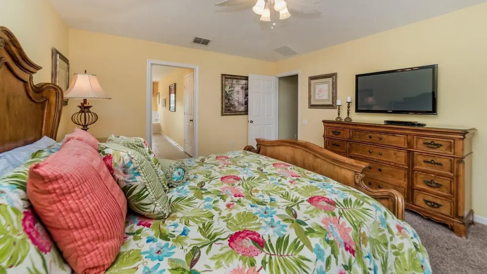 2709 Manesty Lane