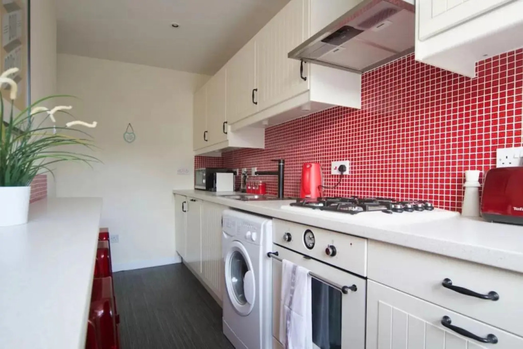 Perfect Location - Stylish 2bd Rose St Apartment