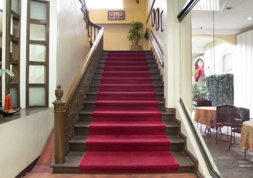 White Knight Hotel Intramuros