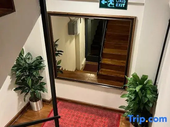 Zulu Suites