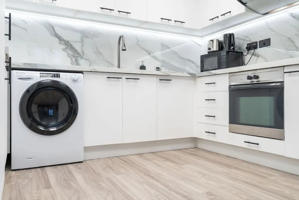 Studio in Difc That Sleeps 4 Comfortably