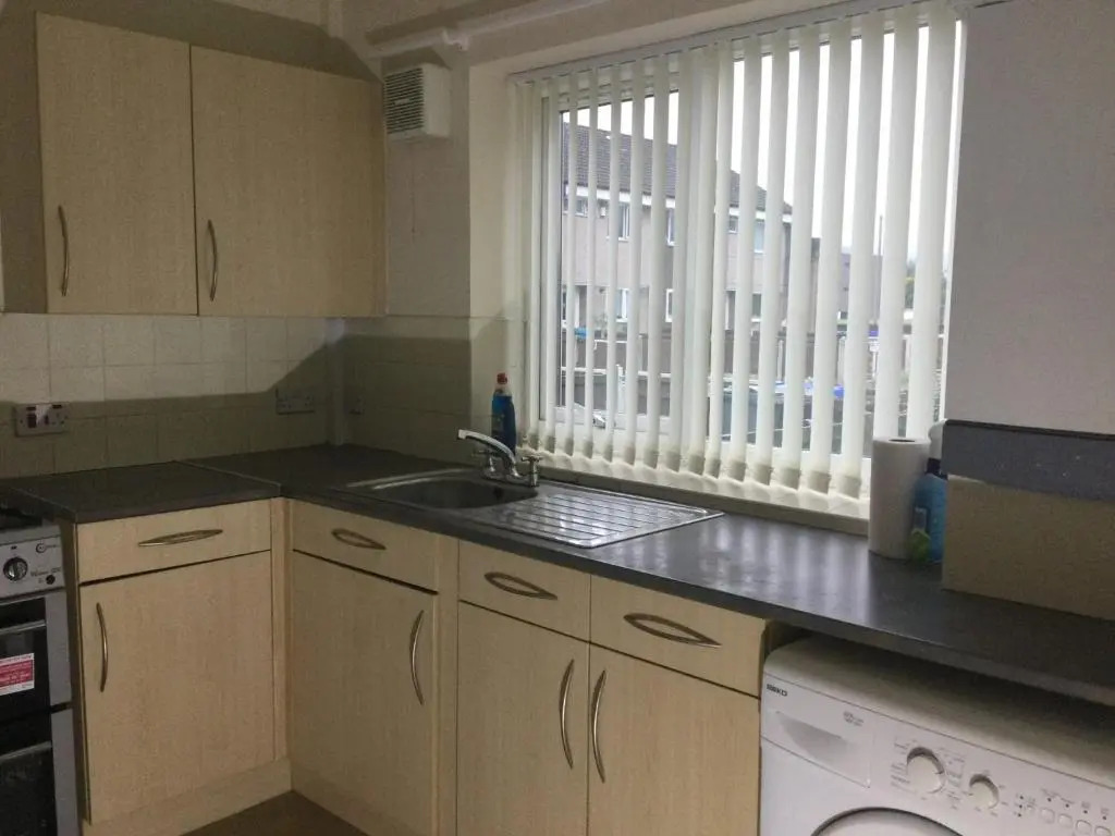 Nice Residential Within Easy Reach To Town