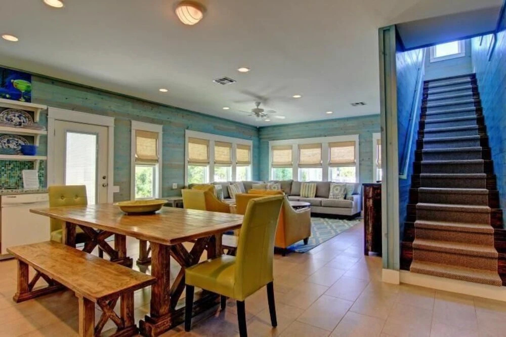 Pura Vida - 4 Br home by RedAwning