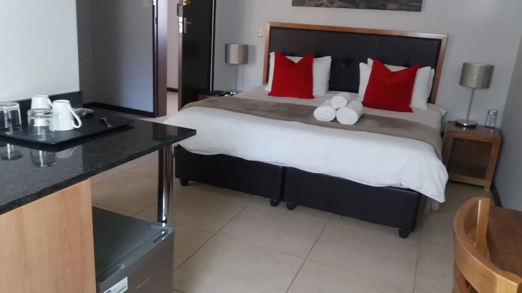 Clanwilliam Hotel